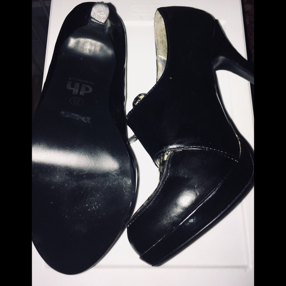 Dollhouse Checkered Loafer Heels - Size 7.5. - Picture 3 of 3